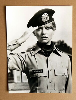 SCHÜTZE BENJAMIN * Goldie Hawn PRESSEFOTO 18x24cm PHOTO ´81 Private Benjamin