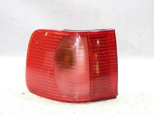 Audi A6 1996 Rückleuchte links (links) OEM 4A5945095B