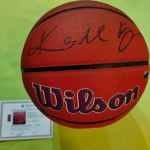 Kobe Bryant Signed Autogtaphed Los Angeles Lakers Basketball With COA