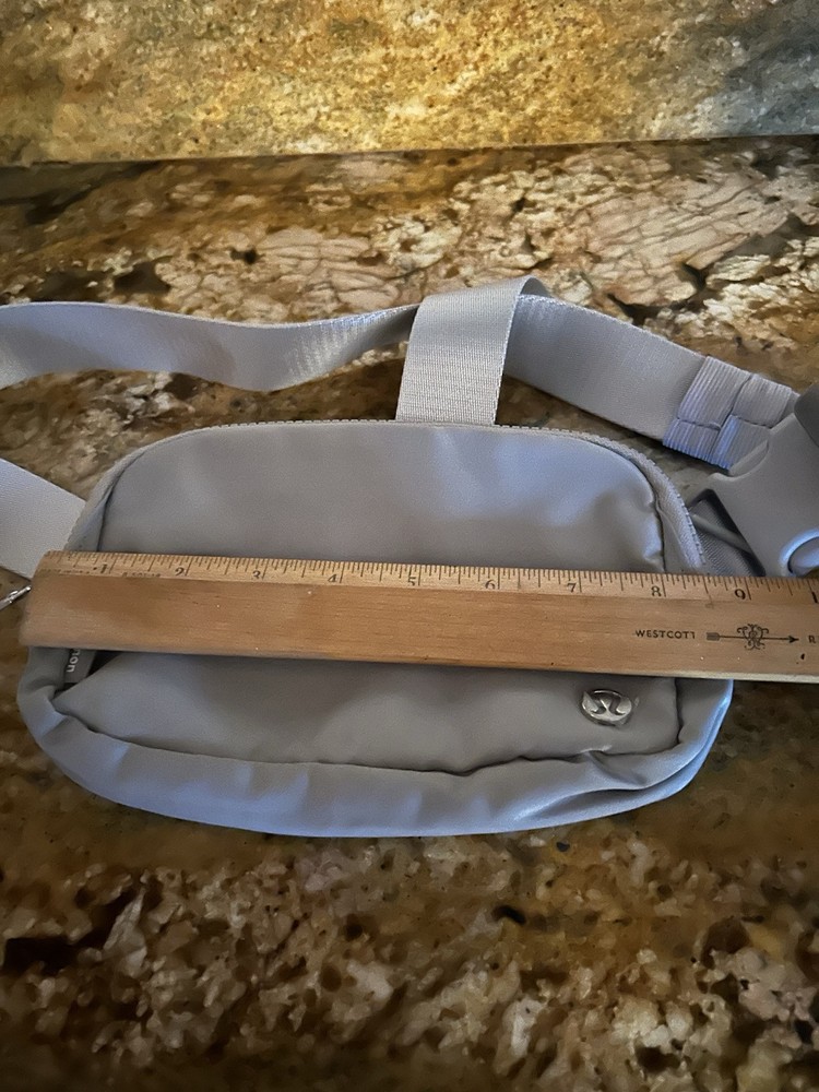 Lulmon Grey Belt Bag with Silver Hardware Zipper Closure