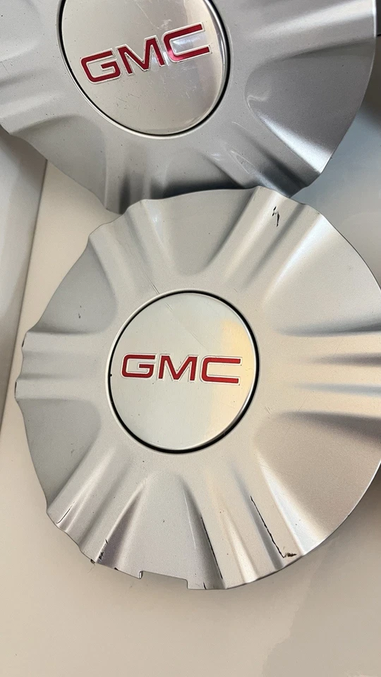Tampas de centro de roda 2016-2017 GMC Terrain SLE-2 AWD # 5772 18" CONJUNTO USADO de 4 - Imagem 4 de 4