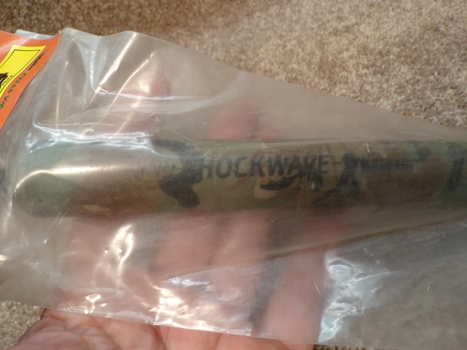 Vintage Martin Archery #1651 Advantage Camo Shockwave Stabilizer 8" - Image 2 of 3