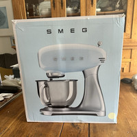 SMEG 50's Style Stand Mixer SMF04CRUK Cream/Beige-Brand New-with Original Box