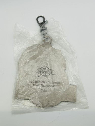 Universal Studios Jurassic Park Metal Lanyard Pin Trading - Picture 3 of 7