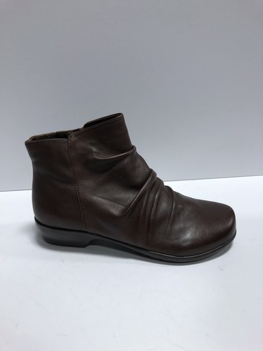 Walking Cradles Esme Womens Bootie 