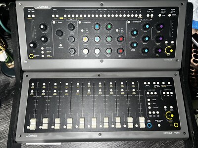 Softube Console 1 System with Stand and Power Supply included
