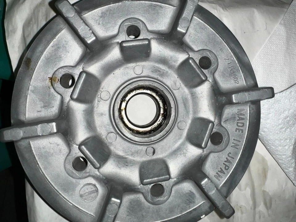 Buje de acoplamiento trasero Kawasaki KZ900 Z1 nunca instalado Foto 2 de 4