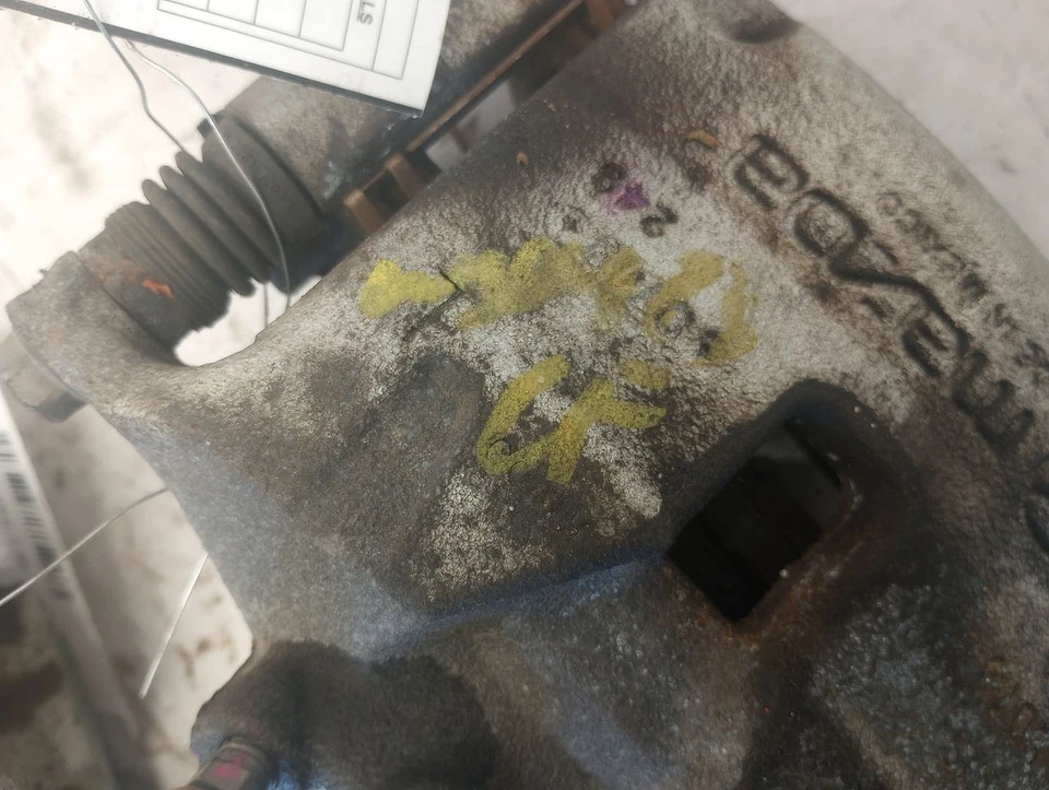 Pinza delantera izquierda conductor BCYA3399ZB compatible con Mazda 3 19-23 tracción delantera 3067954 Foto 2 de 4