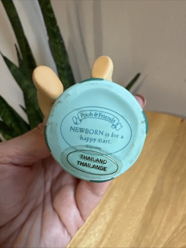 Pooh and Friends Special Delivery Figurine/ Newborn is for a Happy Start - Picture 8 of 8