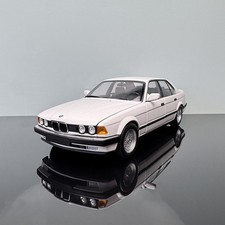 Minichamps 1:18 BMW 730i E32 BMW 1986 Simulation Alloy Car Model Collection 