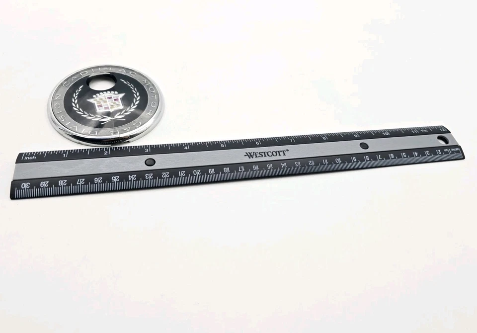 Cadillac Deville 1994-1999 tapa trasera emblema central logotipo insignia signo OEM Foto 2 de 3