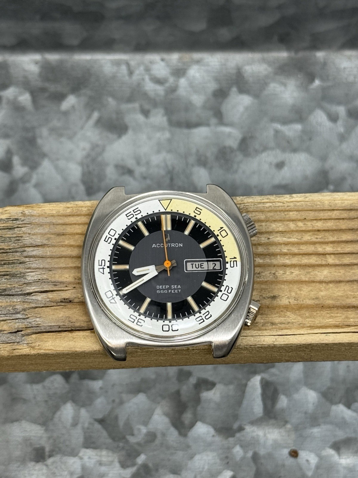 Bulova Accutron Deep Sea 2182 Diver, Running, Serviced, Clean, 1970