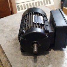 LAFERT 1/2 hp electric motor, type - DVE71L4