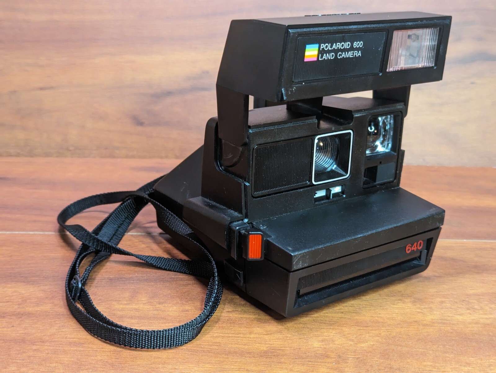 Vtg Polaroid Model 640 Vintage Instant Film Camera FILM TESTED! Works Well! VGC!