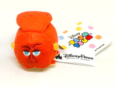 BNWT Disney Parks Tsum Tsum Mini Finding Dory - Hank 3 1/2'' plush toy