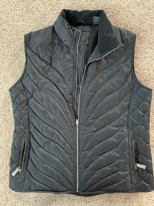Women's Powder River Outfitters Vest - Black - Size Large - Quilted Puffer Vest