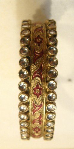 AMRITA SINGH BANGLE BRACELET CRYSTAL JEWELED ENAMELED BRASS BOLLYWOOD INDIA BOHO - Picture 11 of 12
