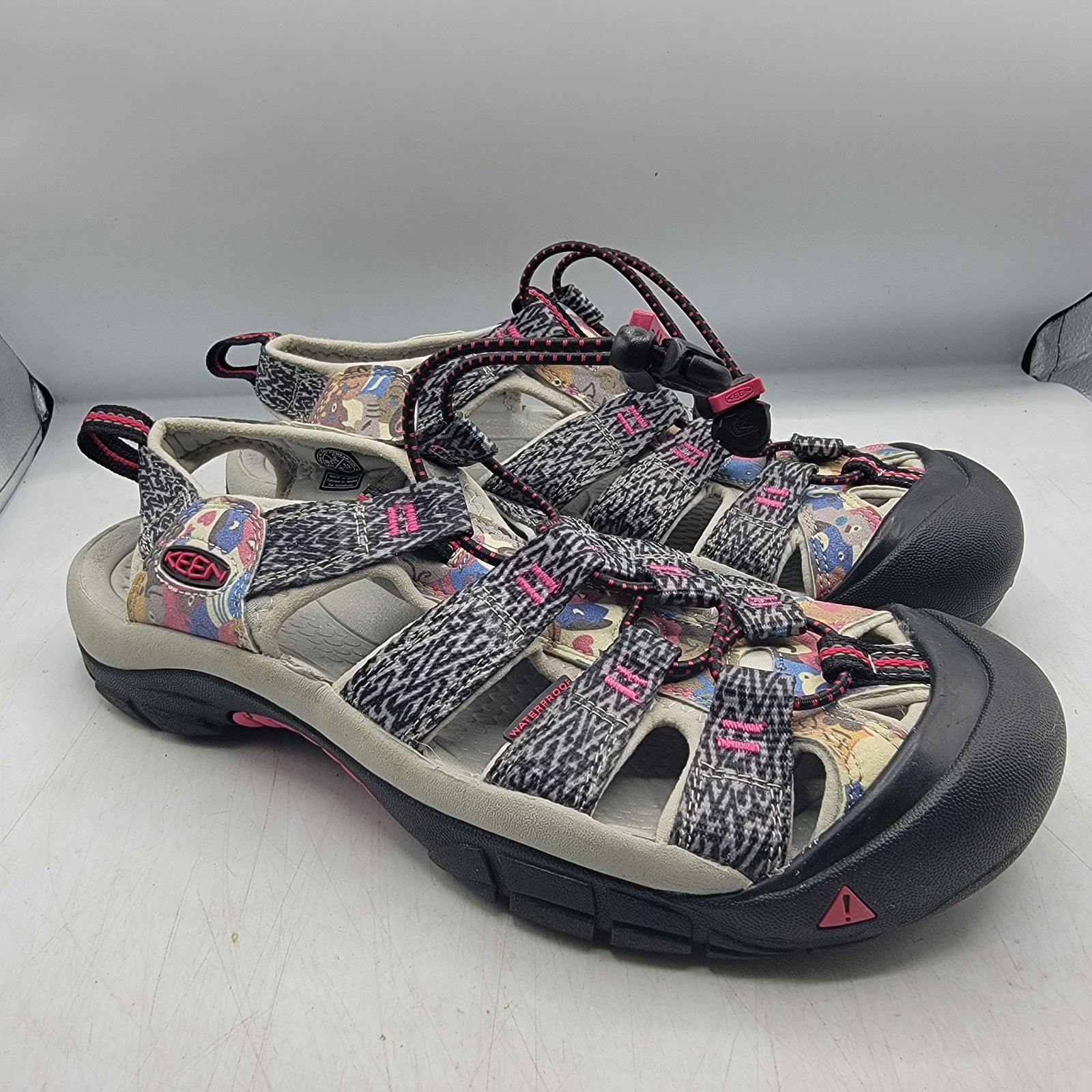 Sandali Keen Newport H2 da donna grigi 9 impermeabili punta chiusa casual spiaggia