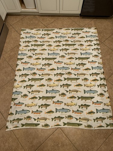 Fish Print Blanket Used 58 X 69” Throw Fuzzy Fisher Dad Grandpa Ocean Sea Boatin - Picture 8 of 10