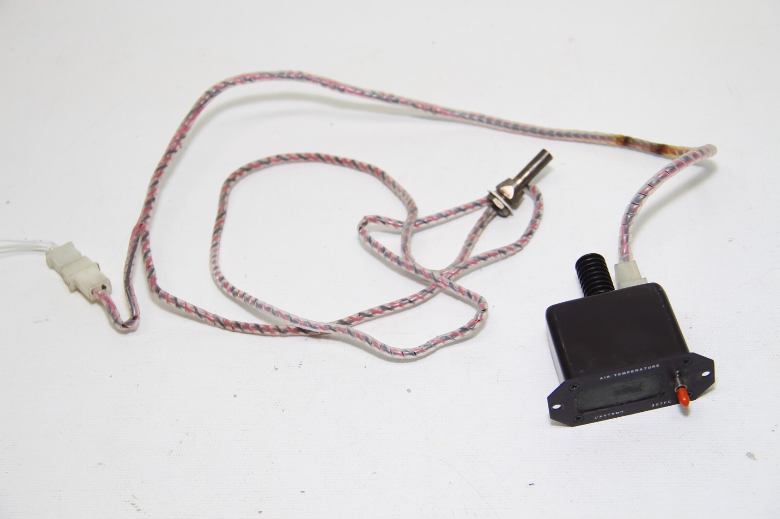 Robinson R44 II Davtron Outside Air Temperature Indicator & Probe, B341-1 / 307