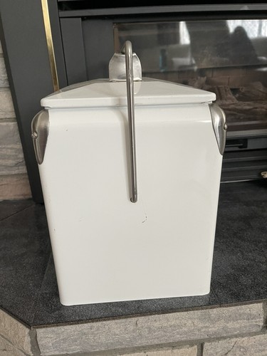 RARE Vtg 1950’s Metal SHELL Oil & Gas Cooler With Built In Bottle Opener GREAT - Picture 5 of 10