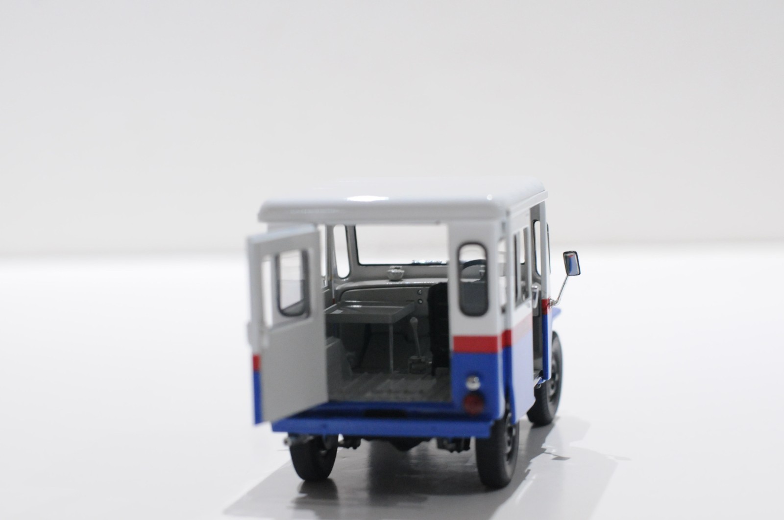 Picture 6 of 9
