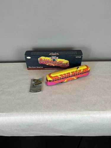 Corgi Vintage Bus Lines US55030 PCC Streetcar Port Authority Allegheny Pink 70s