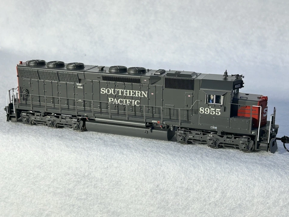 Nice BLI Southern Pacific RRBloody Nose  SD-45 HO DCC/Sound Paragon 4 - Image 2 of 4