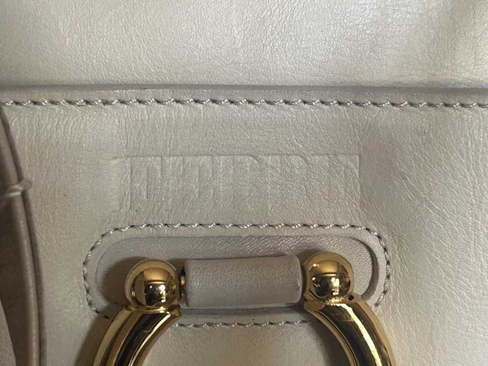 Auténtico Bolso de Mano Gianfranco Ferre Grande de Cuero Crema con Etiqueta de Verificación Foto 3 de 4