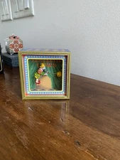 Koji Mural Clown Museum Music Box With Moving Clown