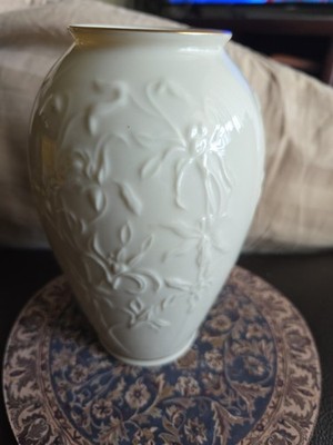 Vintage Lenox Masterpiece Vase 7  Embossed Iris Floral Ivory 24K Gold Trim