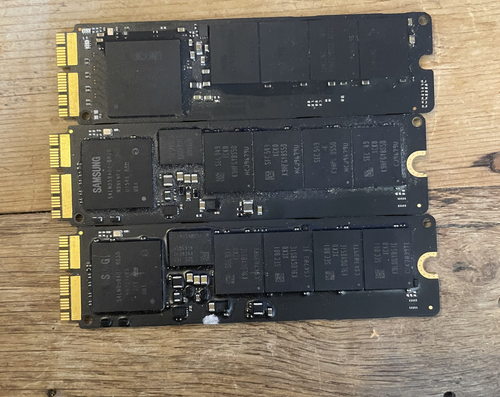 Joblot of x3 Apple Mac SSD's for Macbook Air and Pro - 256GB, 128GB - Picture 2 of 2