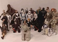 Lot of 26 STAR WARS Action Figurines