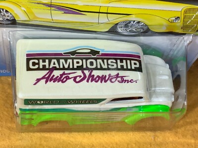 N9-98 HOT WHEELS WORLD OF WHEELS - DAIRY DELIVERY - GREEN - 1999