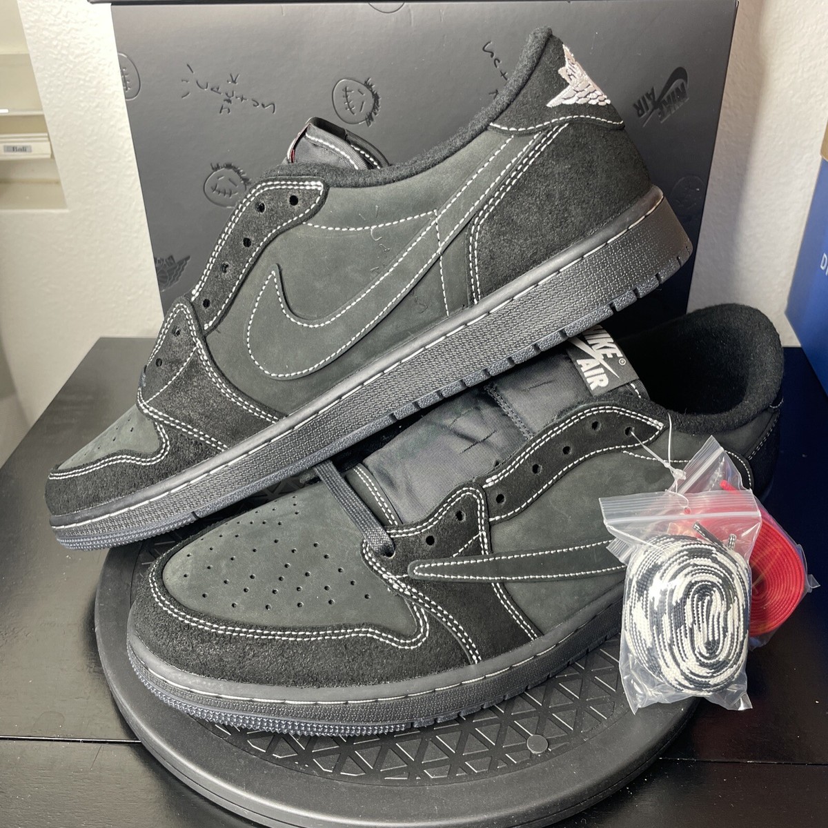 Size 13 - Jordan 1 Low OG SP x Travis Scott Black Phantom Size 13 - Jordan 1 Low OG SP x Travis Scott Black Phantom
