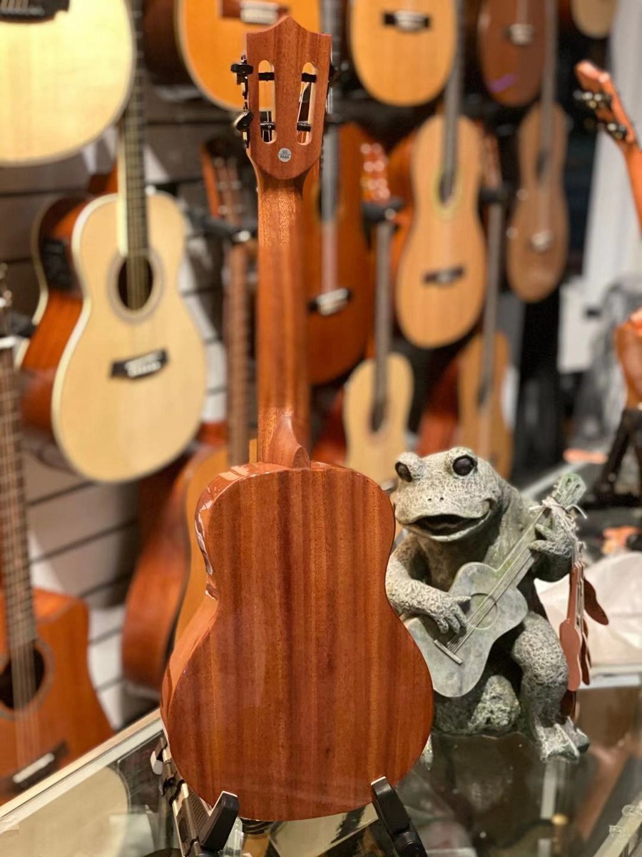 Ukulele Kamehameha KC-51 Concerto: Mogano Solido Hawaii Con Borsa Inclusa