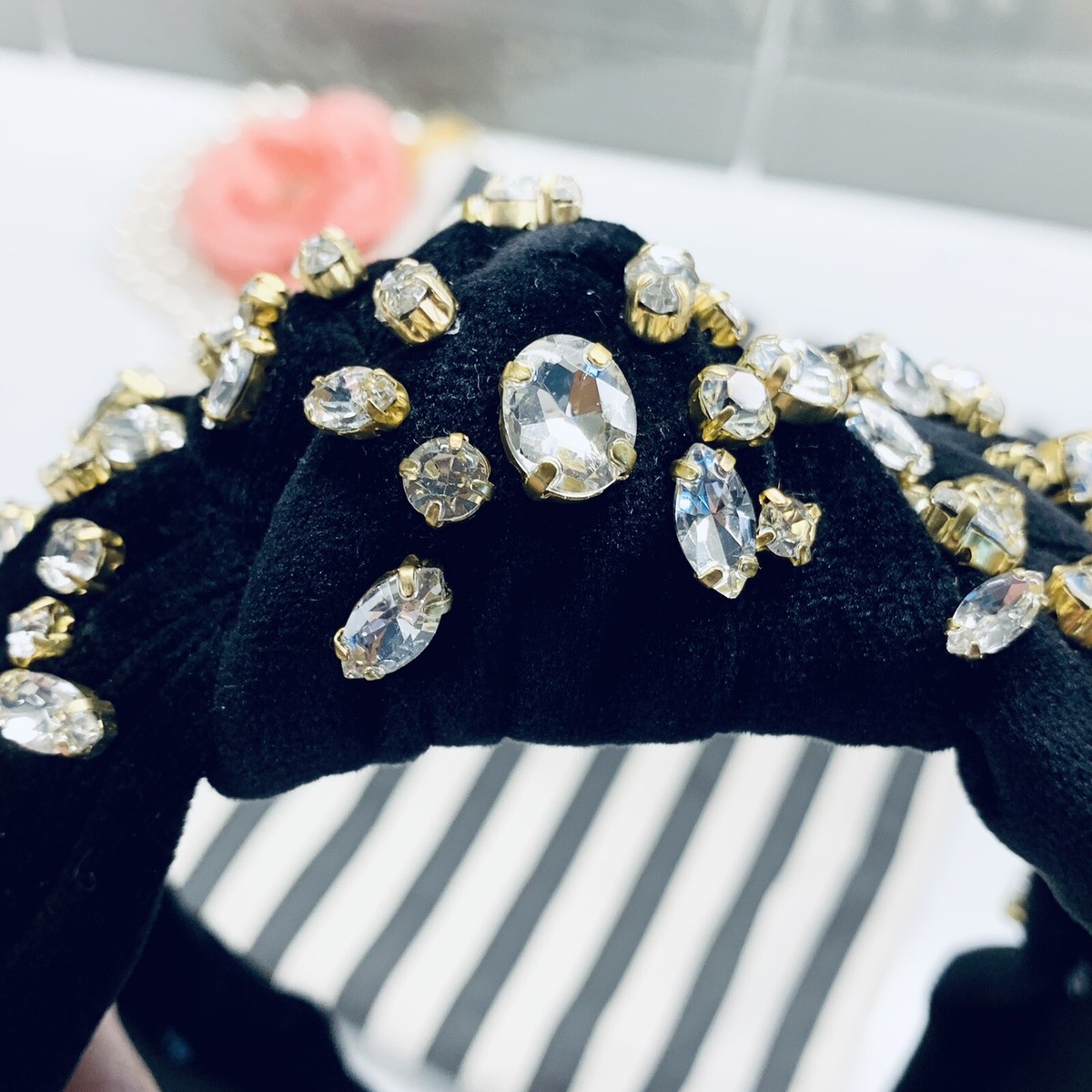 LELE SADOUGHI MIXED CRYSTAL JET BLACK VELVET KNOT HEADBAND  display picture 3