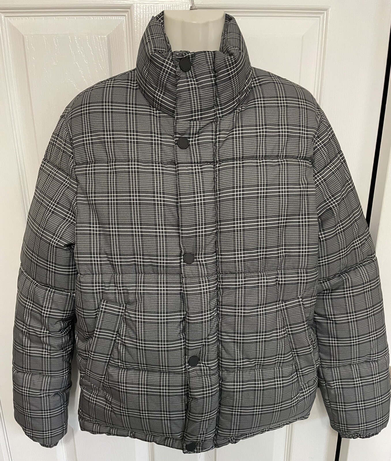 H&M Men’s Puffer Jacket Black & White Striped Full Z… Gem