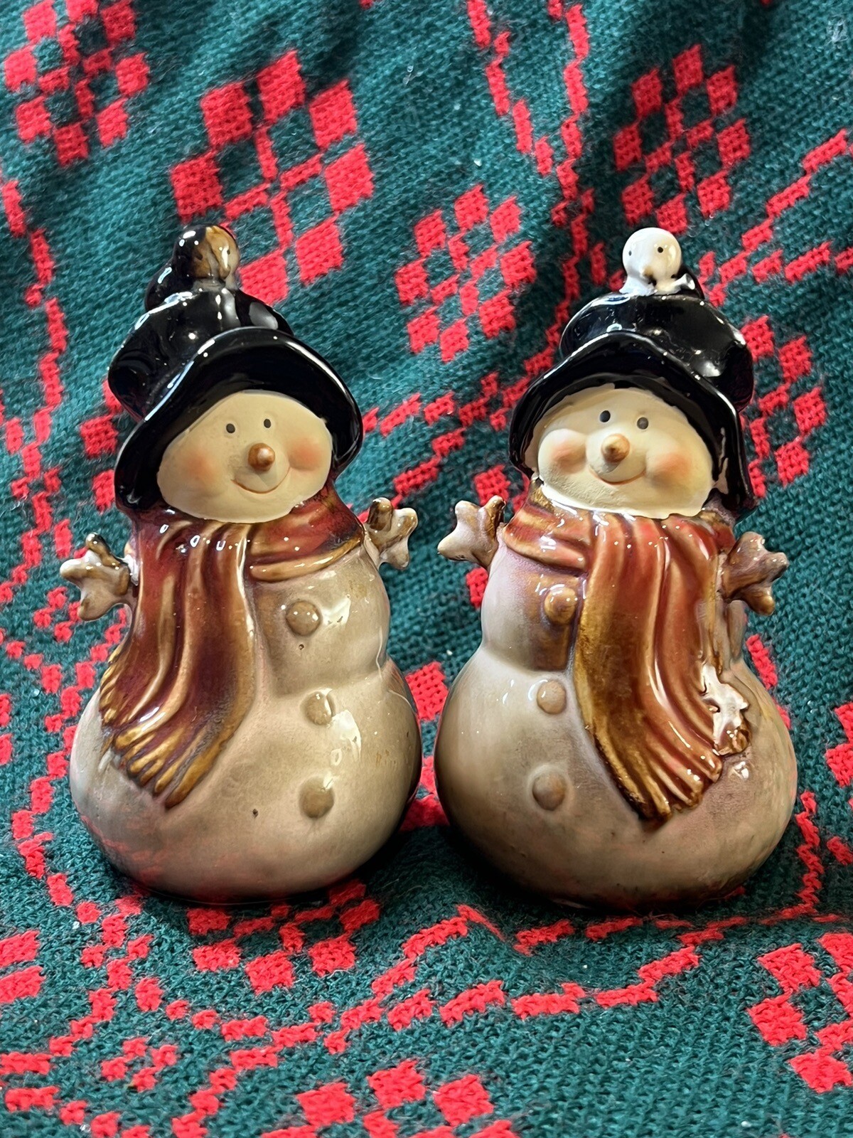 Christmas Snowman Salt & Pepper Shaker Set VTG Kirklands Potters Garden