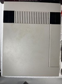 Nintendo Action Set Console bilingual box complete tested NES Mario Duck Read De