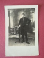 CPA - PHOTO studio WW1 14-18 - Soldat en pied avec képi