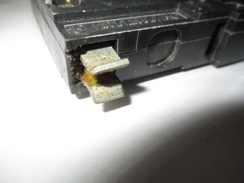 New Square D Circuit Breaker QO120VHAFI 20 A Arc-D-tect1-Pole 22 kA 120V - Picture 17 of 24