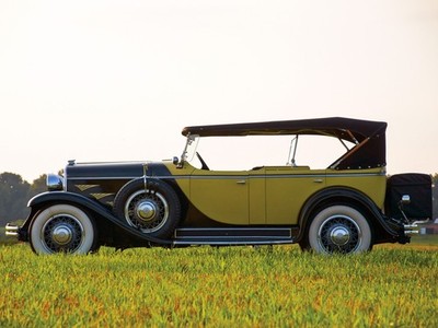 Cars 1930 chrysler series 77 dual cowl phaeton locke Art Print Poster 11x17