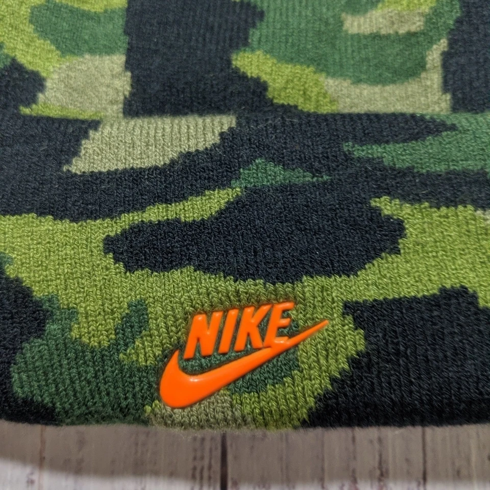 Nike Swoosh Woodland Camo Pom Beanie Toboggan Ski Hat Cap One Size - Image 2 of 3