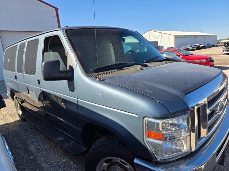 2007-2014 Ford E150 E250 E350 Front RH Passenger Spindle Knuckle Assembly Oem - Image 3 of 4