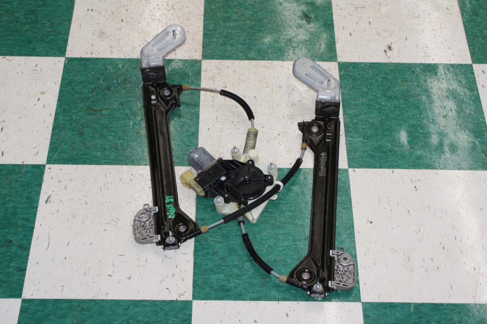 Maserati Ghibli 2014-2017 Rear Left Power window motor