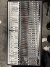 Mackie Onyx 32.4 mixer console