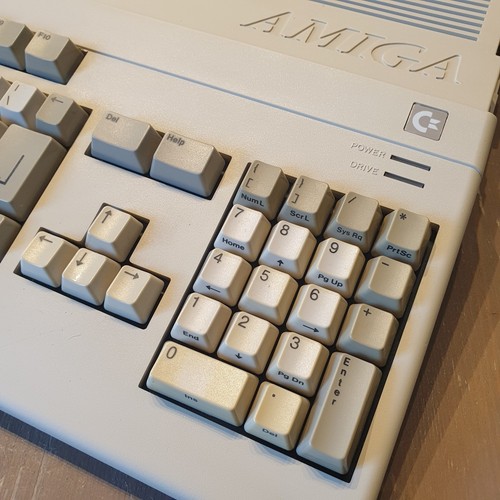 Commodore Amiga 500 - Solo Corpo - Non si accende - R1 - Foto 2 di 12