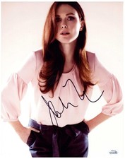 Julianne Moore Signed Autographed 11x14 Photo Oscar Winner Redhead Actress ACOA