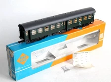 ROCO HO 4250 PASSENGER CAR PASSENGER, 2nd CLASS, DB 50 80 29-115 FITTED WAGON